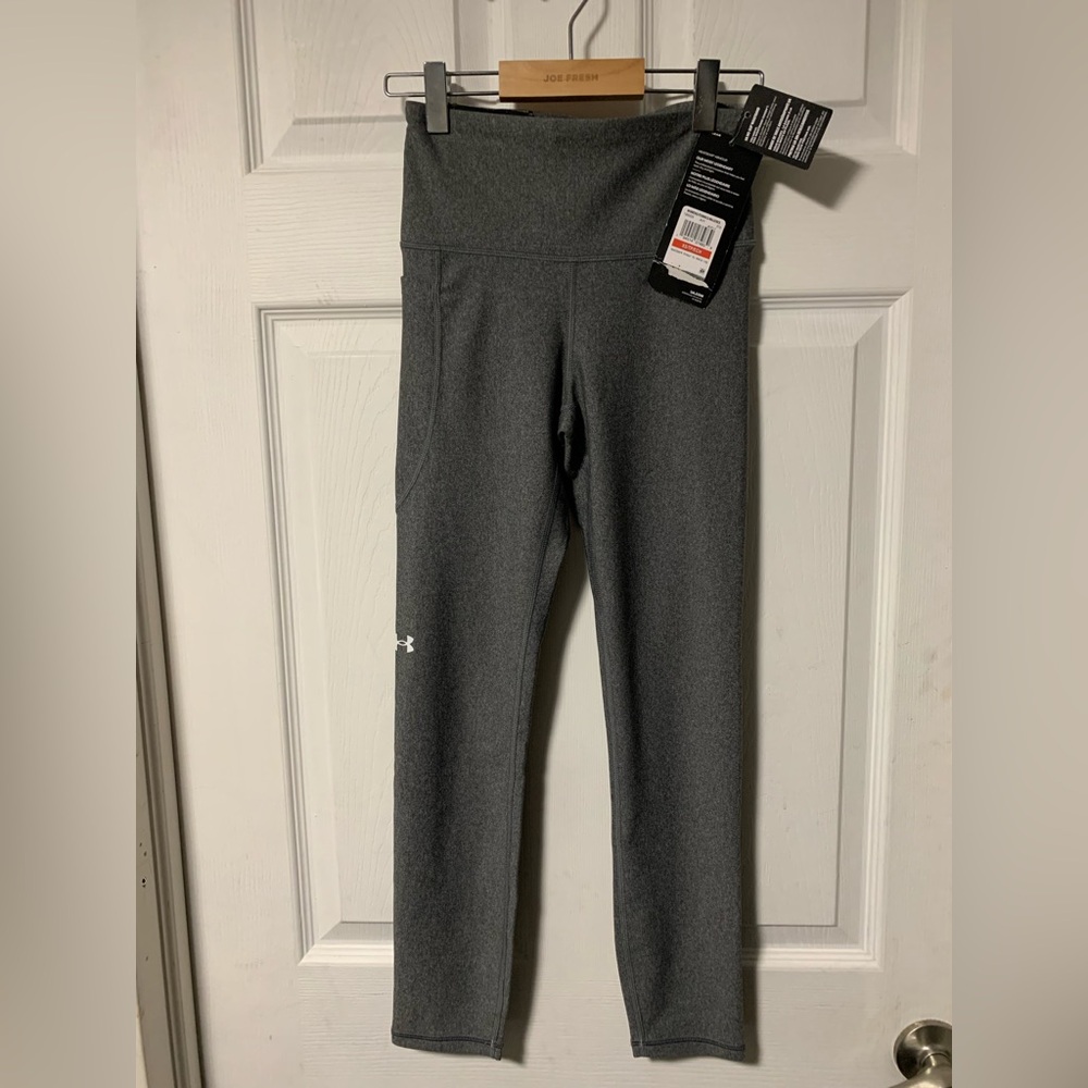 BNWT UNDER ARMOUR LEGGING
